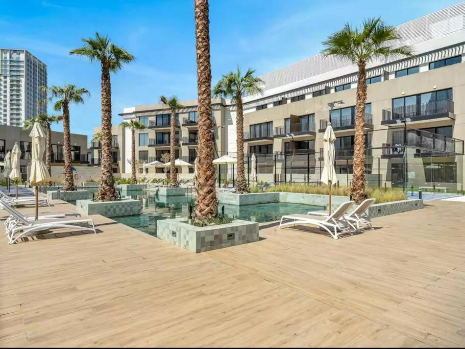 OAKLEY SQUARE RESIDENCES