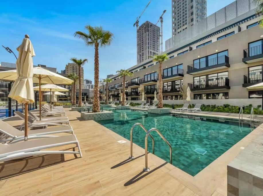 OAKLEY SQUARE RESIDENCES